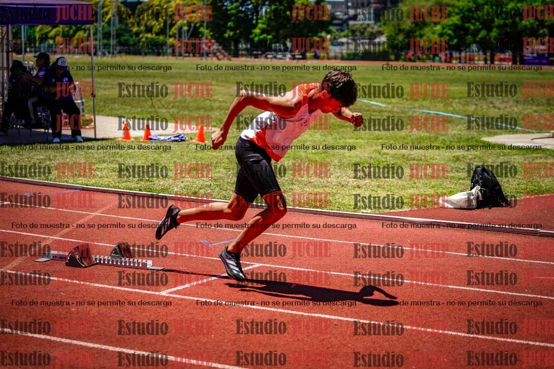 Fotos de los 400 m con vallas de varones
