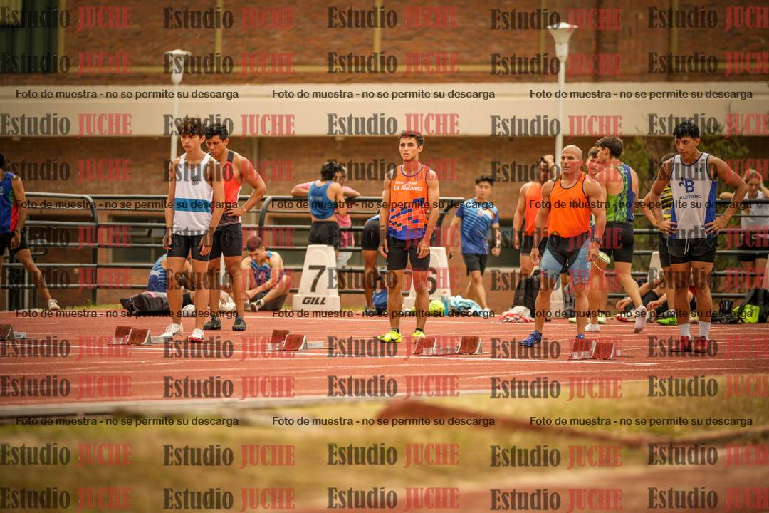 Fotos de los 100 m llanos de varones