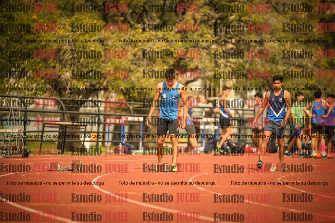 Fotos de los 200 m llanos de varones