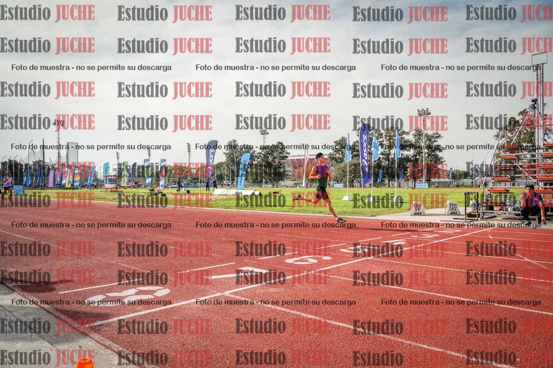 Fotos de los 400 m llanos de varones