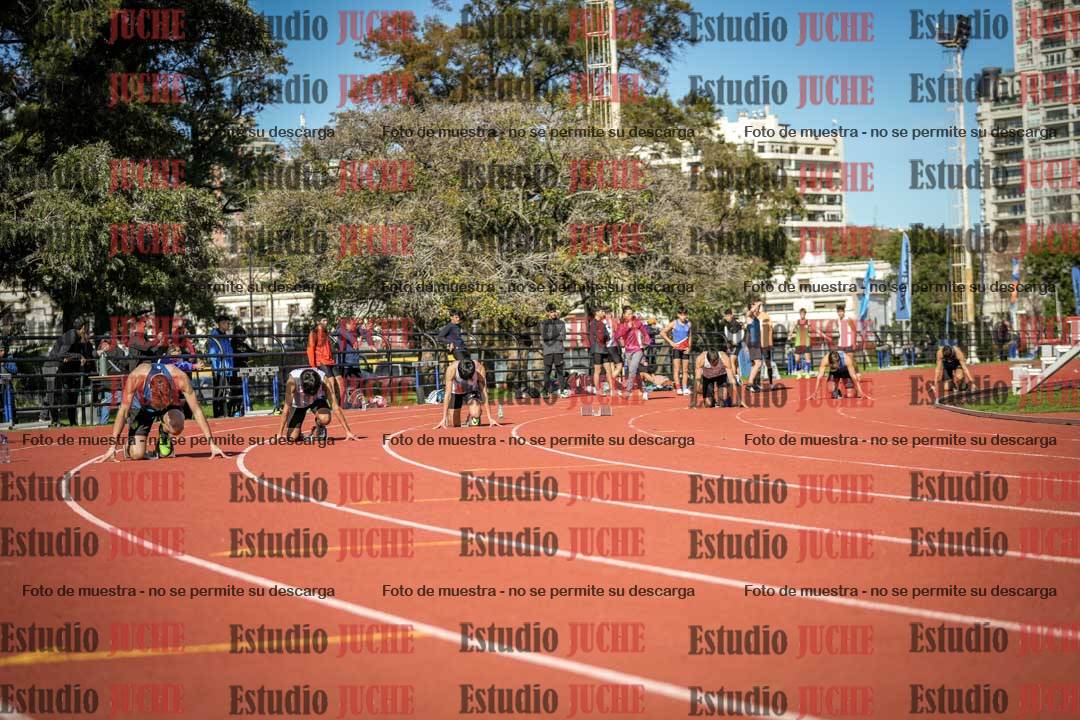 Fotos de los 200 m llanos de varones