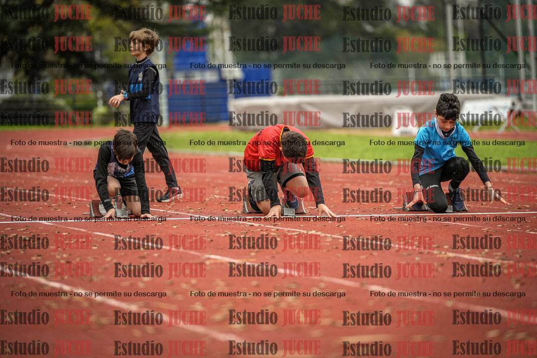 Fotos de los 50 m llanos de varones