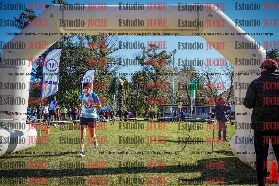 Fotos de la llegada del cross de 6000 m