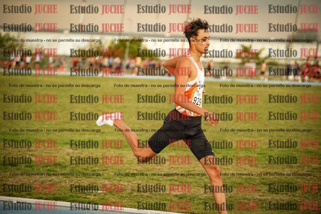 Fotos de los 1000 m llanos de varones