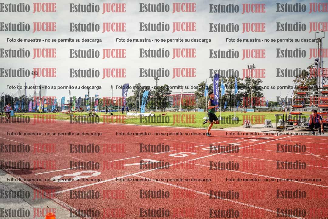 Fotos de los 400 m llanos de varones