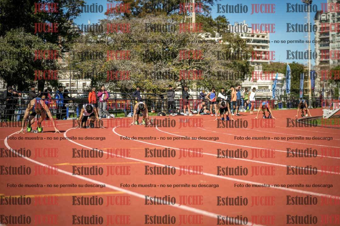 Fotos de los 200 m llanos de varones