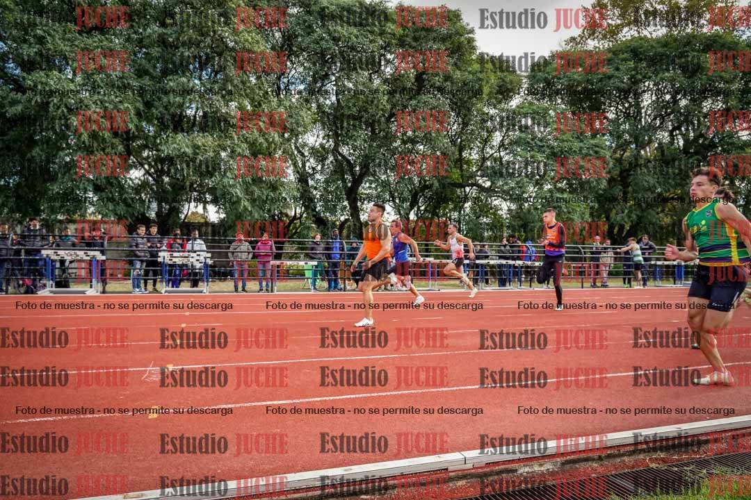 Fotos de los 100 m llanos de varones