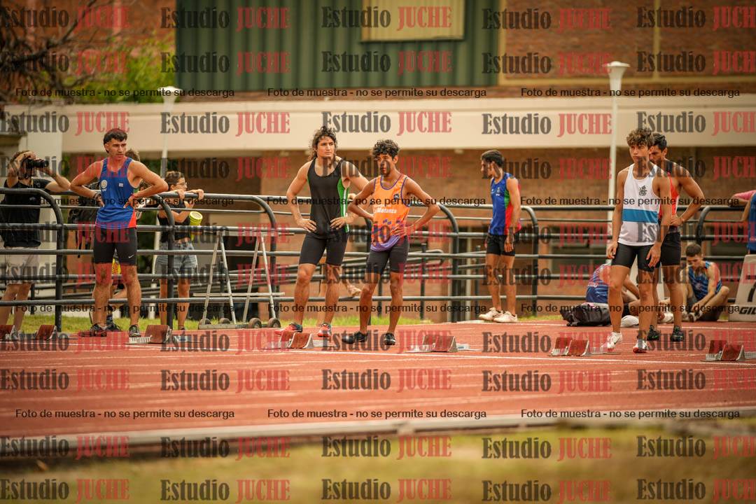 Fotos de los 100 m llanos de varones