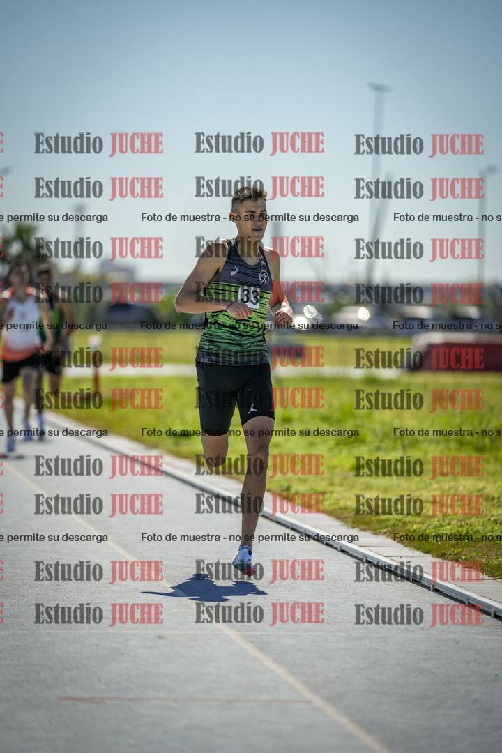 Fotos de los 800 m llanos de varones