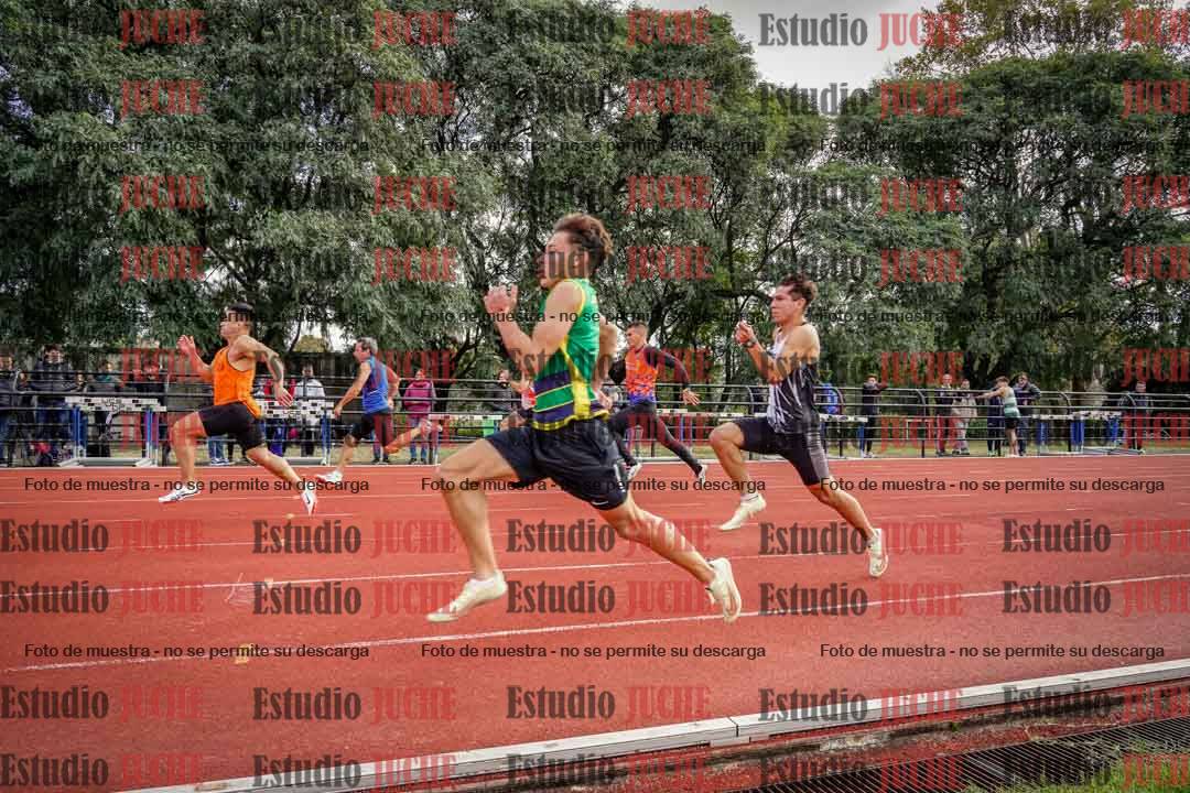 Fotos de los 100 m llanos de varones