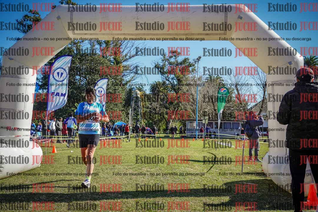 Fotos de la llegada del cross de 6000 m