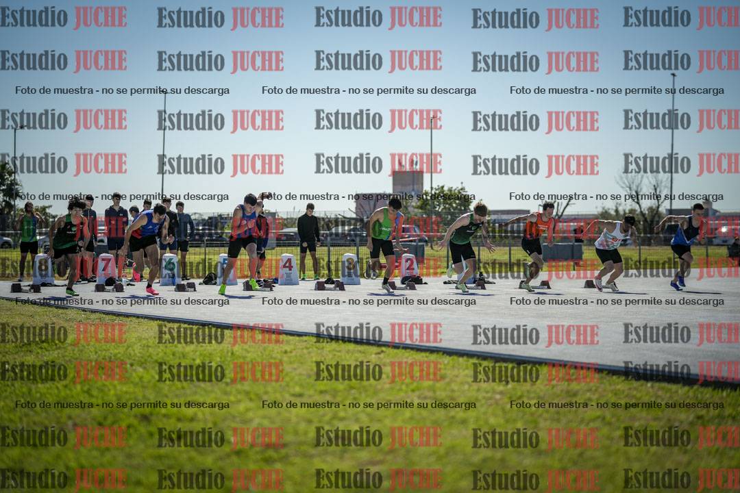Fotos de los 100 m llanos de varones