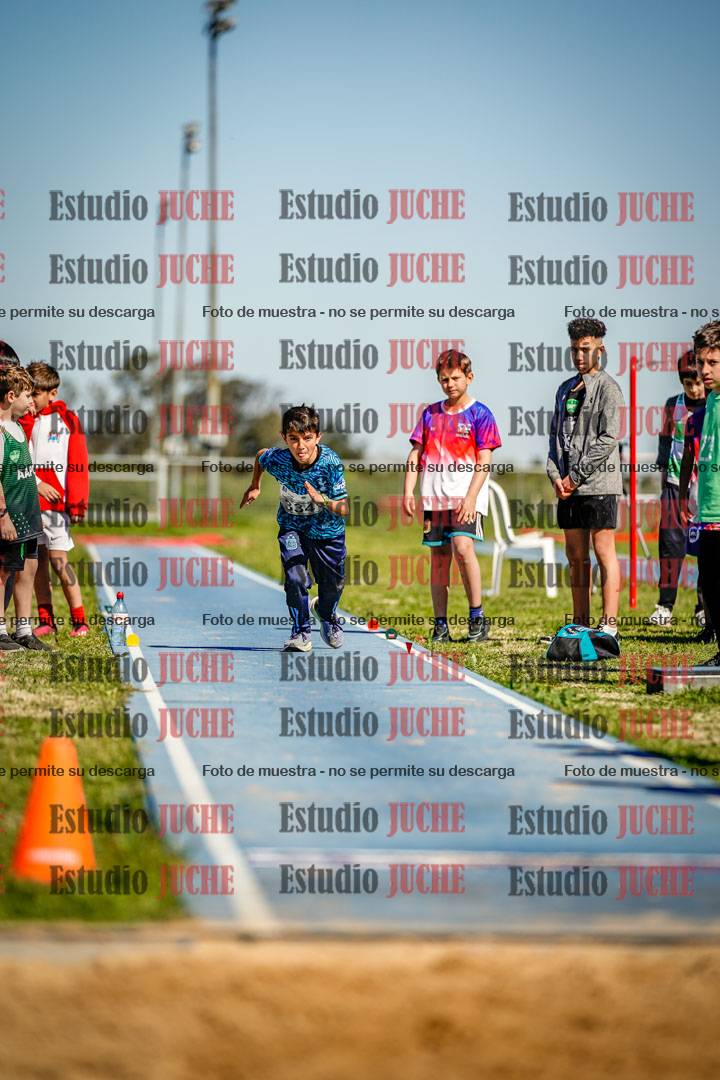 Fotos del salto en largo de varones - U15