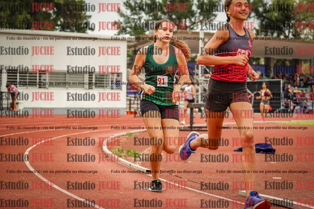 Fotos de los 600 m llanos de mujeres - hexatlón 6
