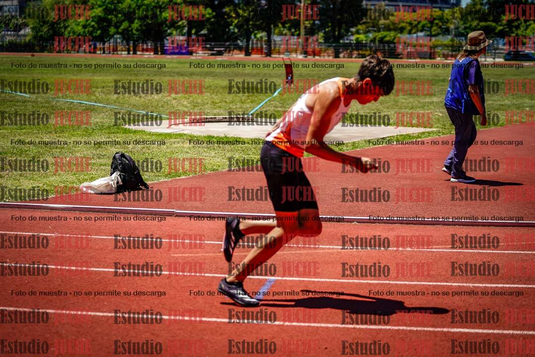 Fotos de los 400 m con vallas de varones