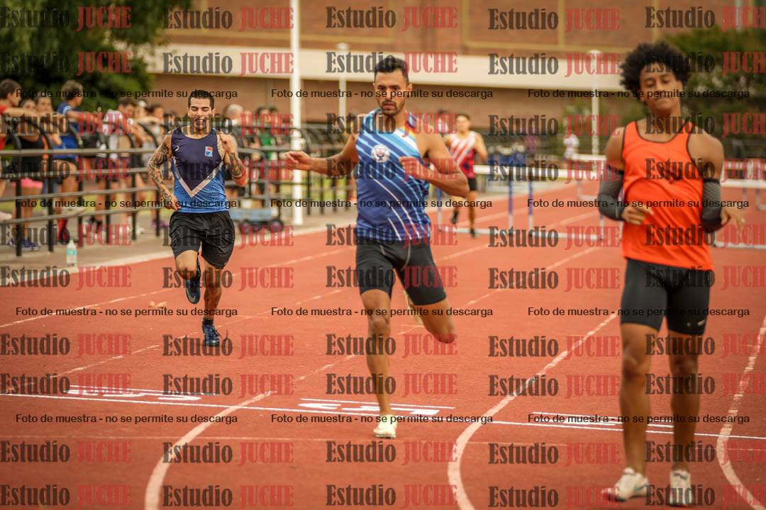 Fotos de los 400 m con vallas de varones