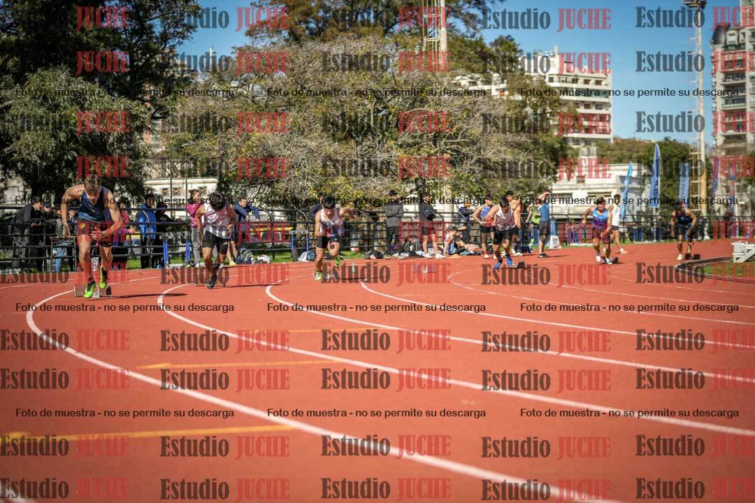 Fotos de los 200 m llanos de varones