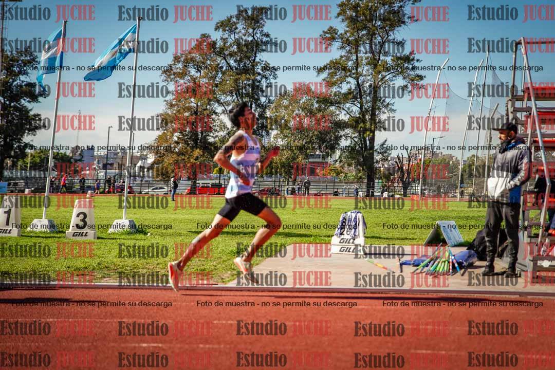 Fotos de los 800 m llanos de varones