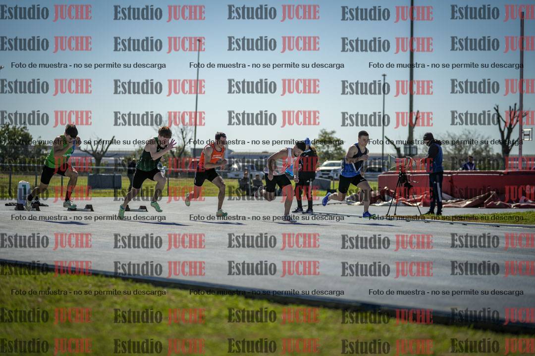 Fotos de los 100 m llanos de varones