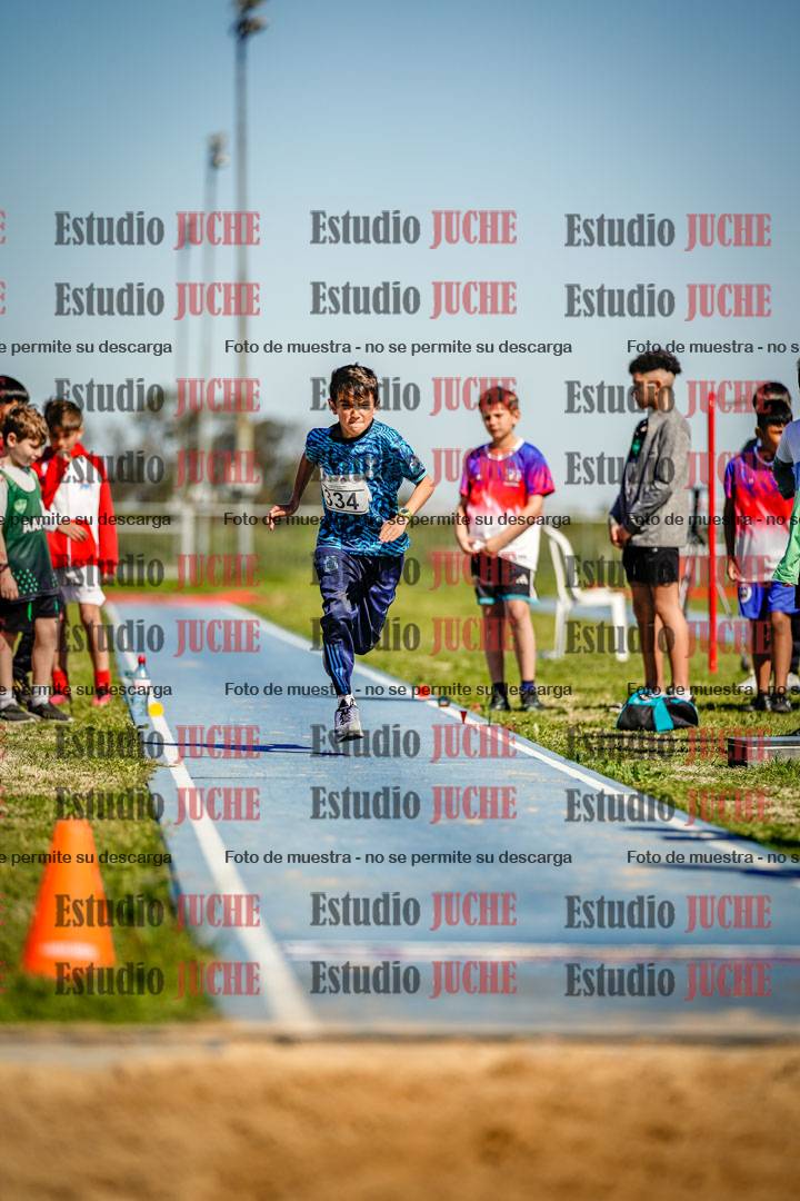 Fotos del salto en largo de varones - U15