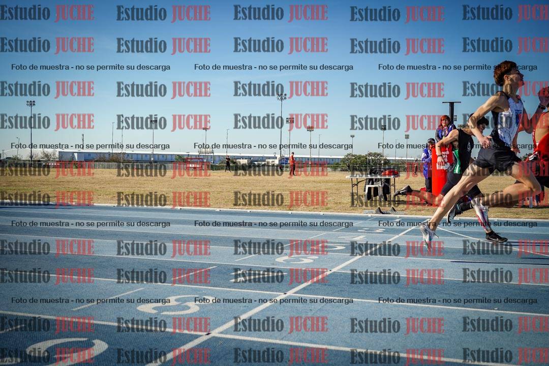 Fotos de los 400 m llanos de varones