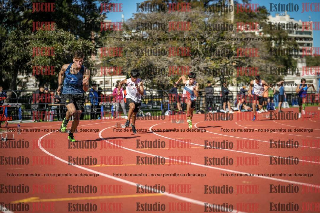 Fotos de los 200 m llanos de varones