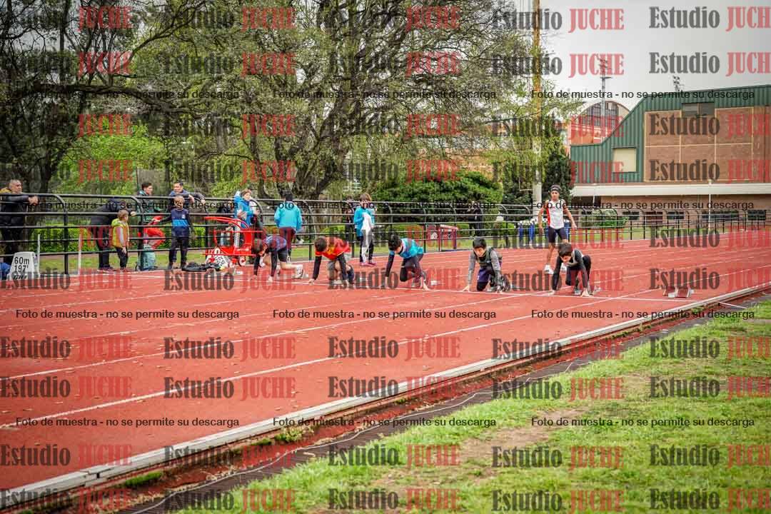Fotos de los 50 m llanos de varones