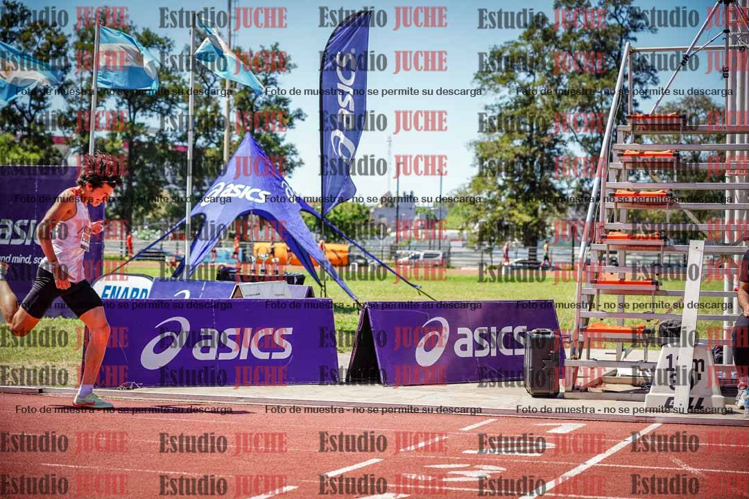 Fotos de los 800 m llanos de varones