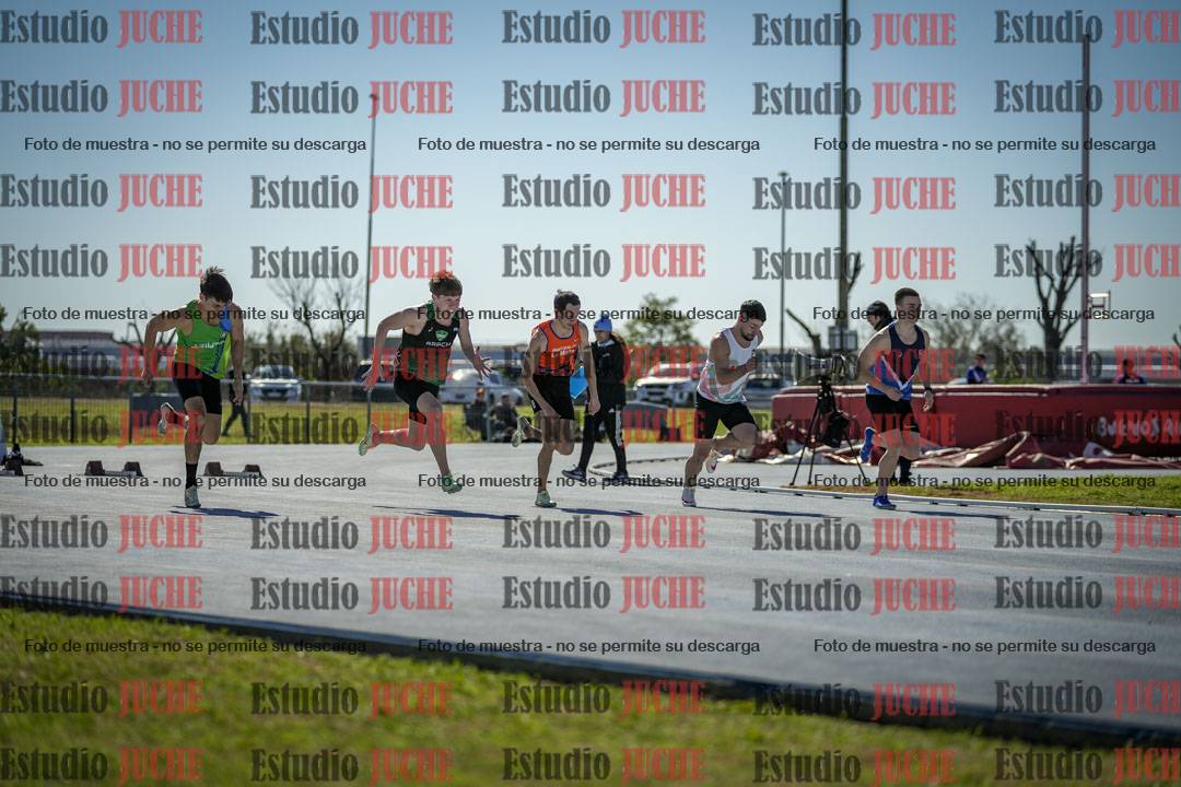 Fotos de los 100 m llanos de varones