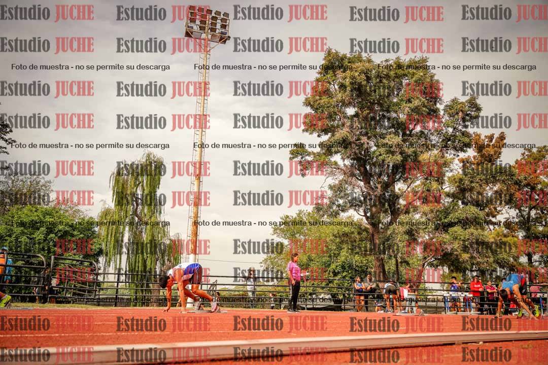 Fotos de los 200 m llanos de varones