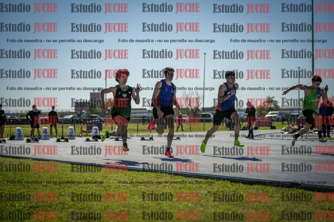 Fotos de los 100 m llanos de varones