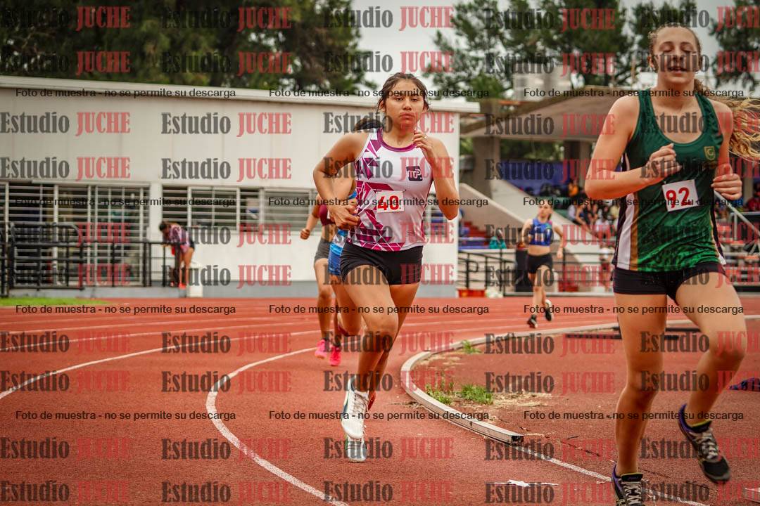 Fotos de los 600 m llanos de mujeres - hexatlón 6
