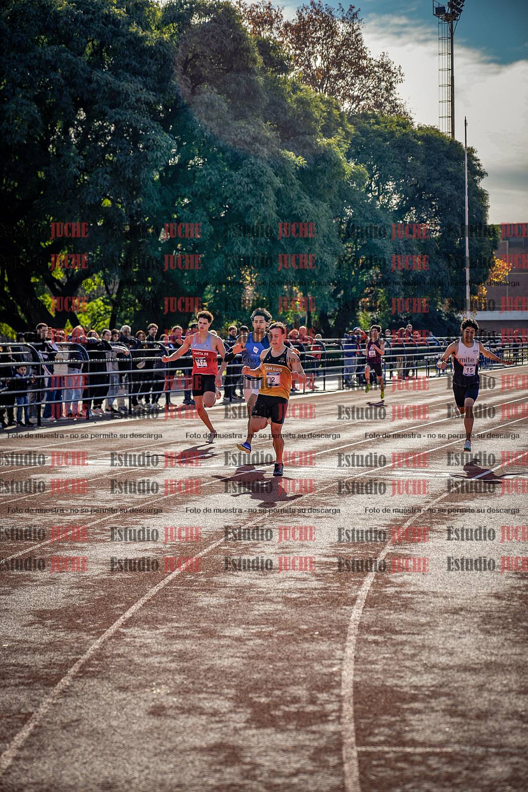 Fotos de los 200 m de varones