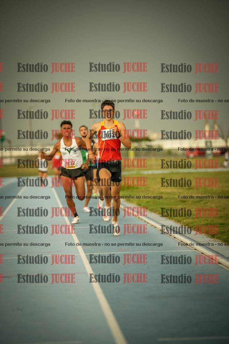 Fotos de los 1000 m llanos de varones
