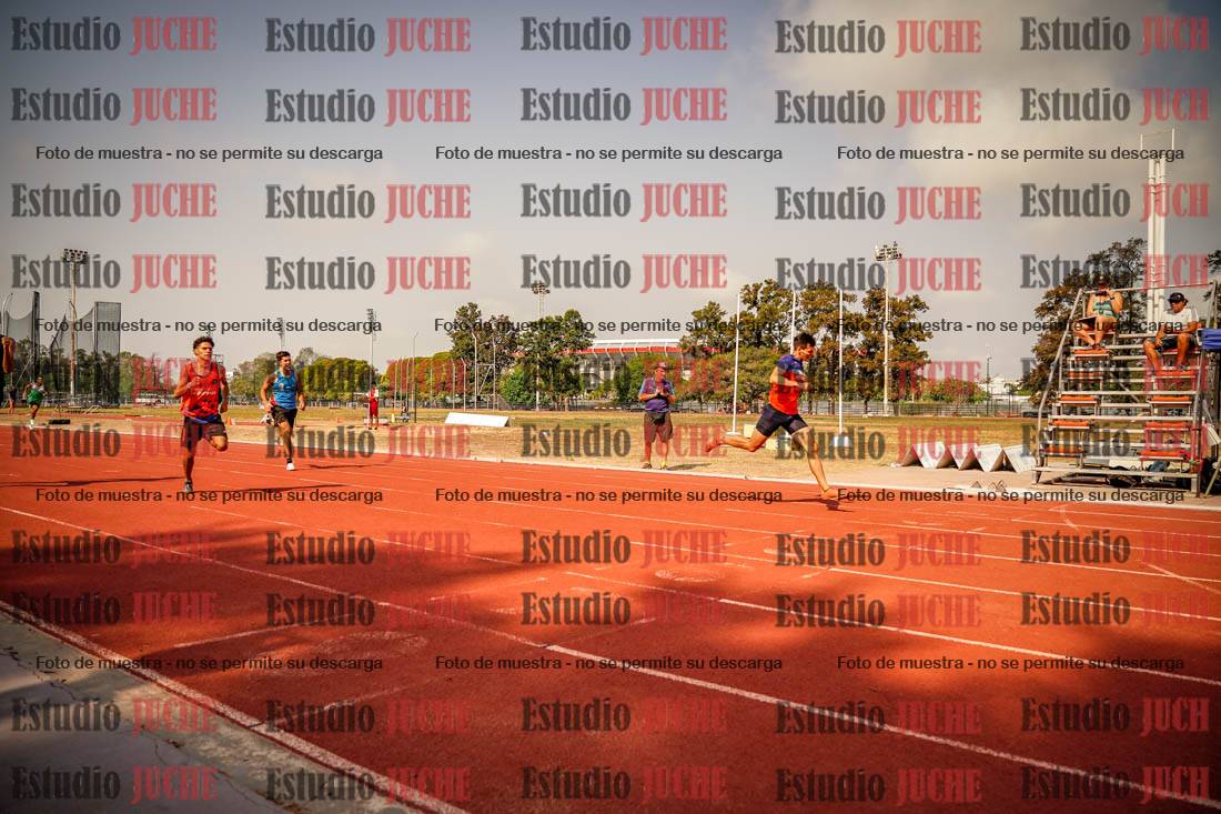 Fotos de los 400 m llanos de varones