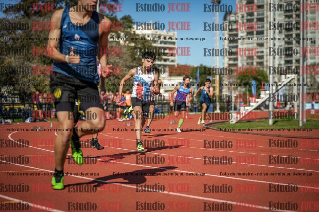 Fotos de los 200 m llanos de varones