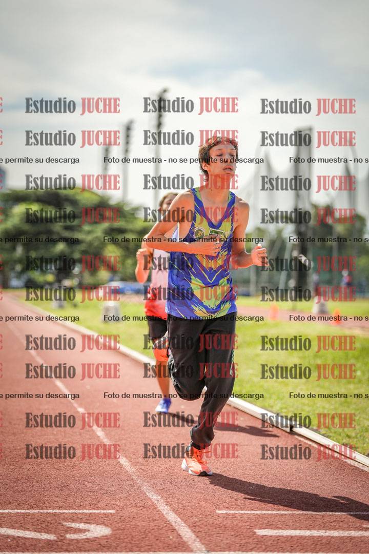 Fotos de los 600 m llanos de varones