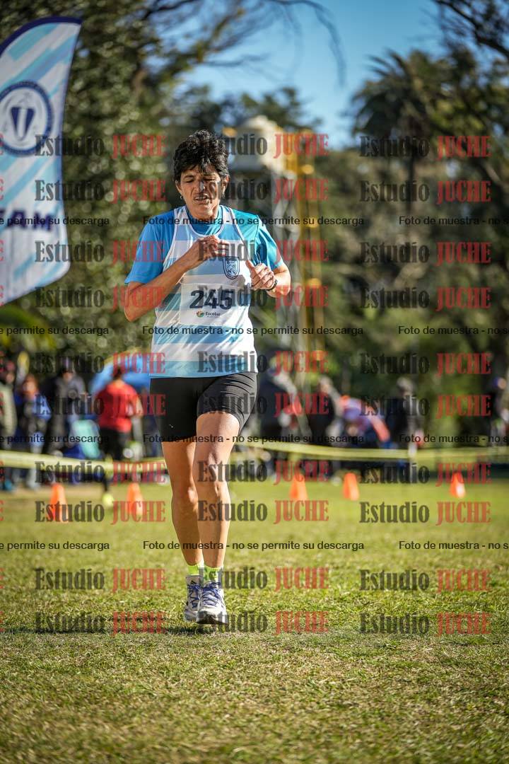 Fotos de la llegada del cross de 6000 m
