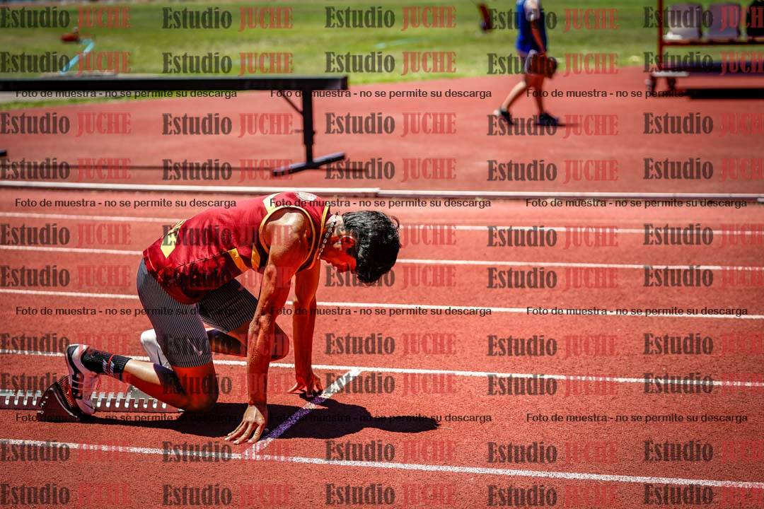 Fotos de los 400 m con vallas de varones