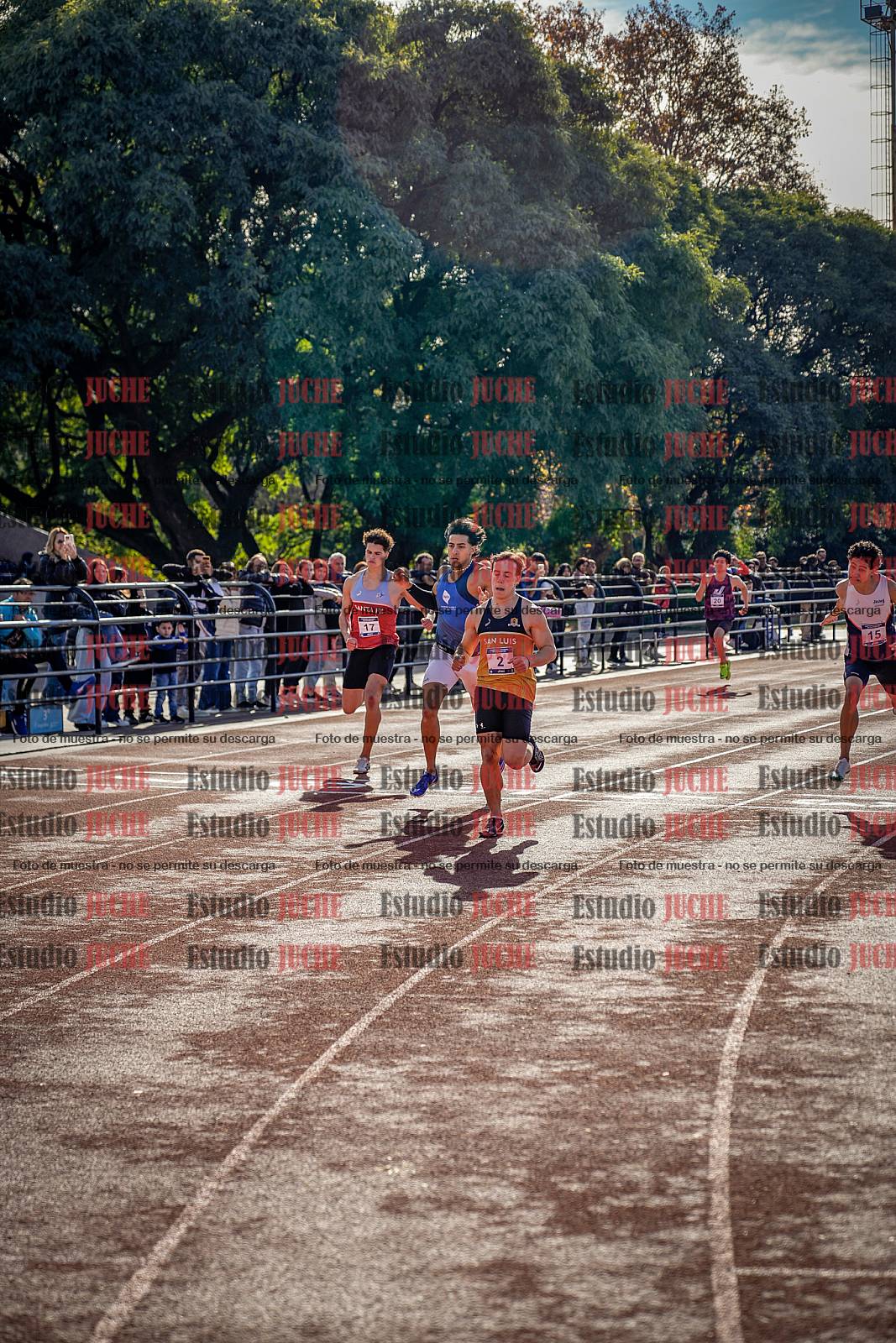 Fotos de los 200 m de varones