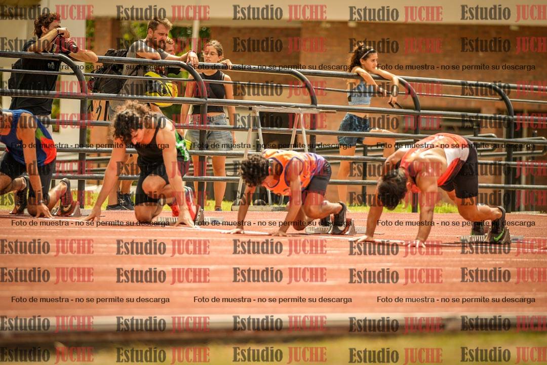 Fotos de los 100 m llanos de varones