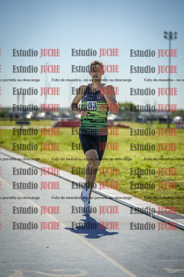 Fotos de los 800 m llanos de varones