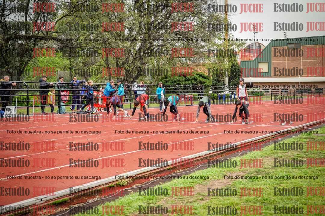 Fotos de los 50 m llanos de varones