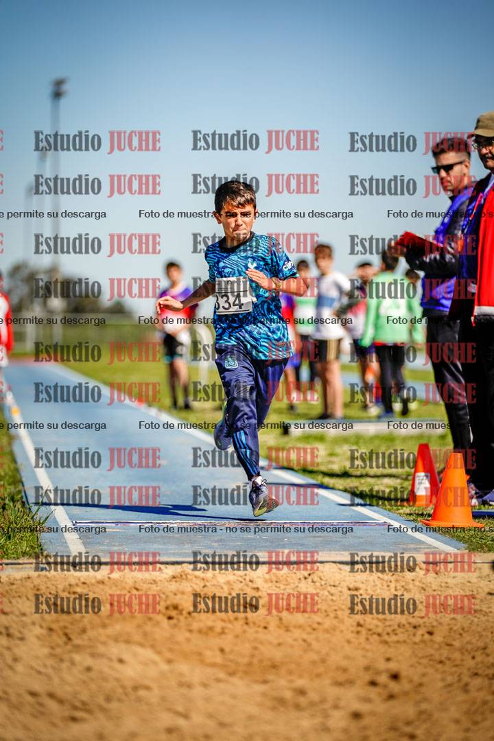 Fotos del salto en largo de varones - U15