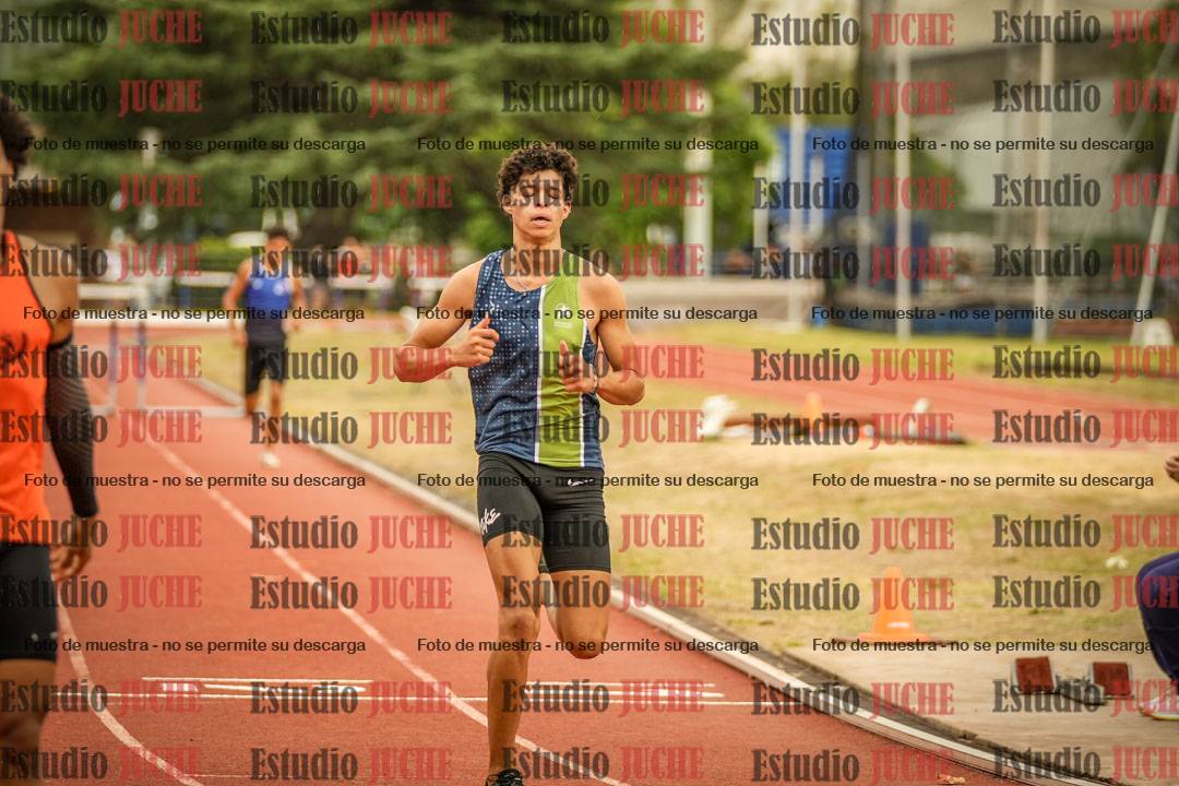 Fotos de los 400 m con vallas de varones