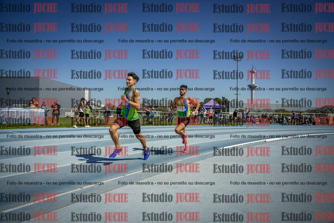 Fotos de los 800 m llanos de varones