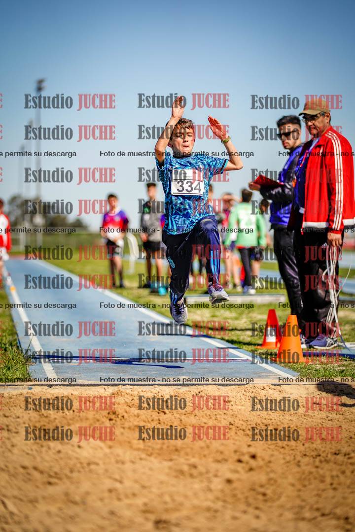 Fotos del salto en largo de varones - U15