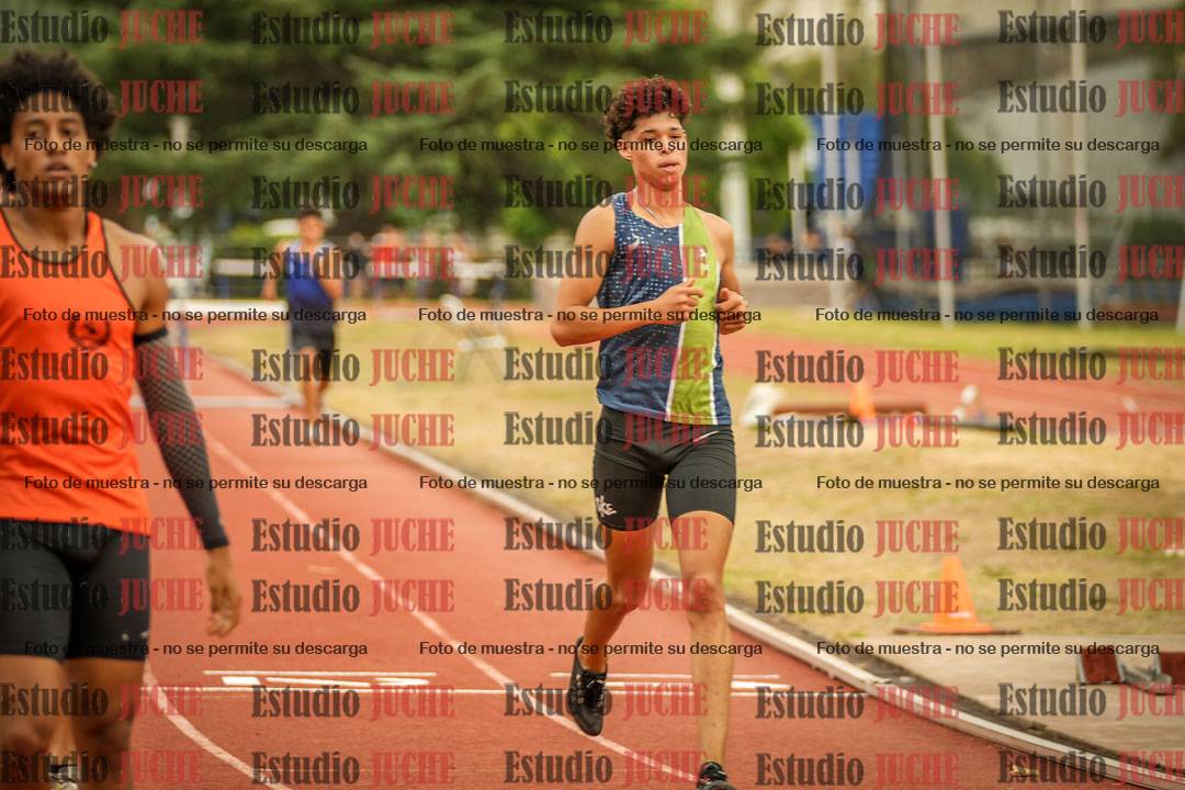 Fotos de los 400 m con vallas de varones