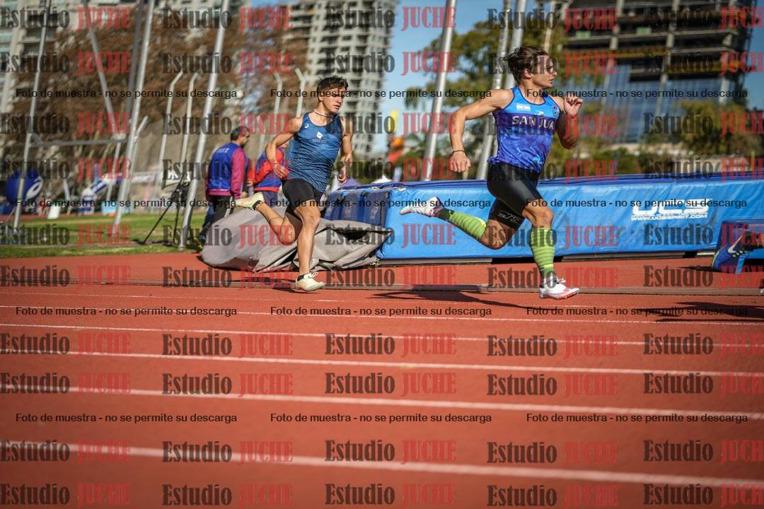 Fotos de los 200 m llanos de varones