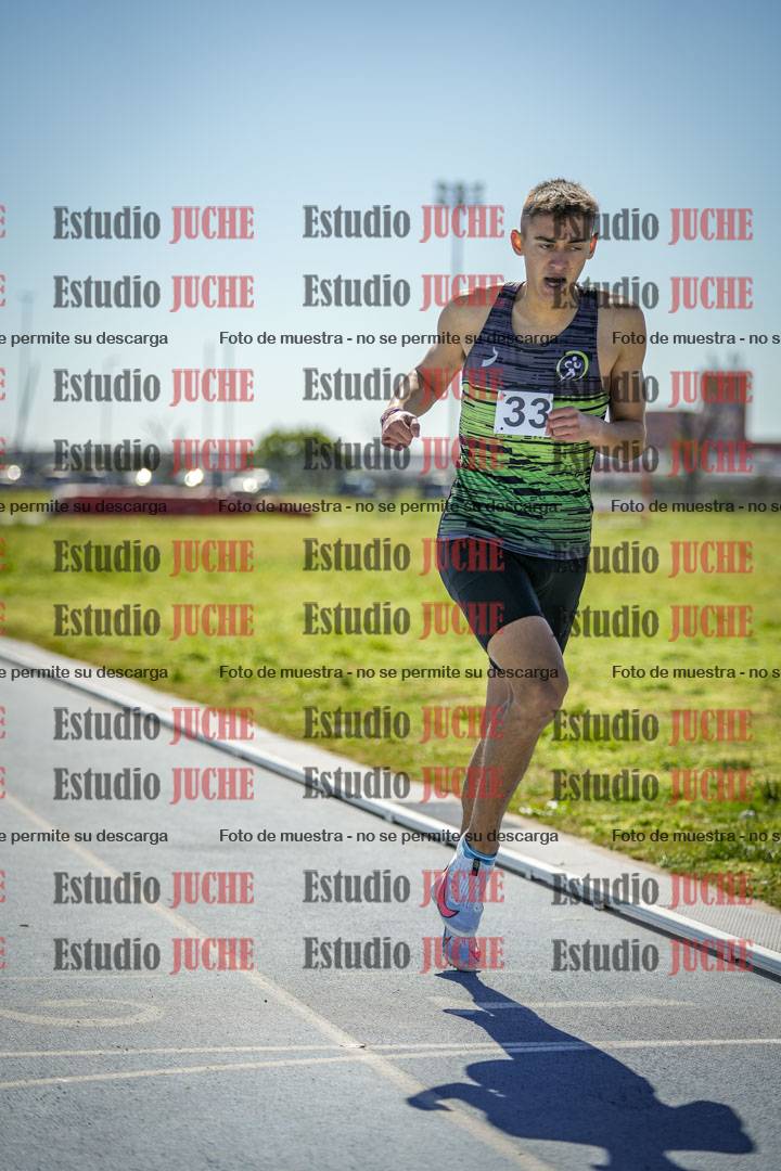 Fotos de los 800 m llanos de varones